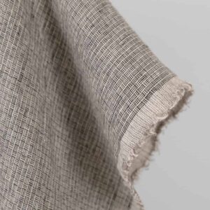 Ľanová látka ružovo-čierna s malým vzorom praná