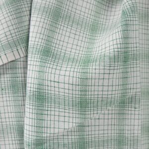 Biela ľanovo-bavlnená tkanina s pruhovaným zeleným károm