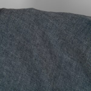 Praná ľanovo-vlnená tkanina čierno-biela so vzorom rybej kosti