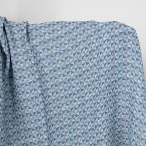 Praná ľanová látka v modrých trojuholníkoch