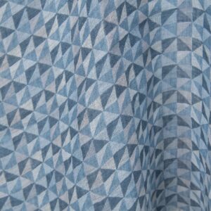 Praná ľanová látka v modrých trojuholníkoch