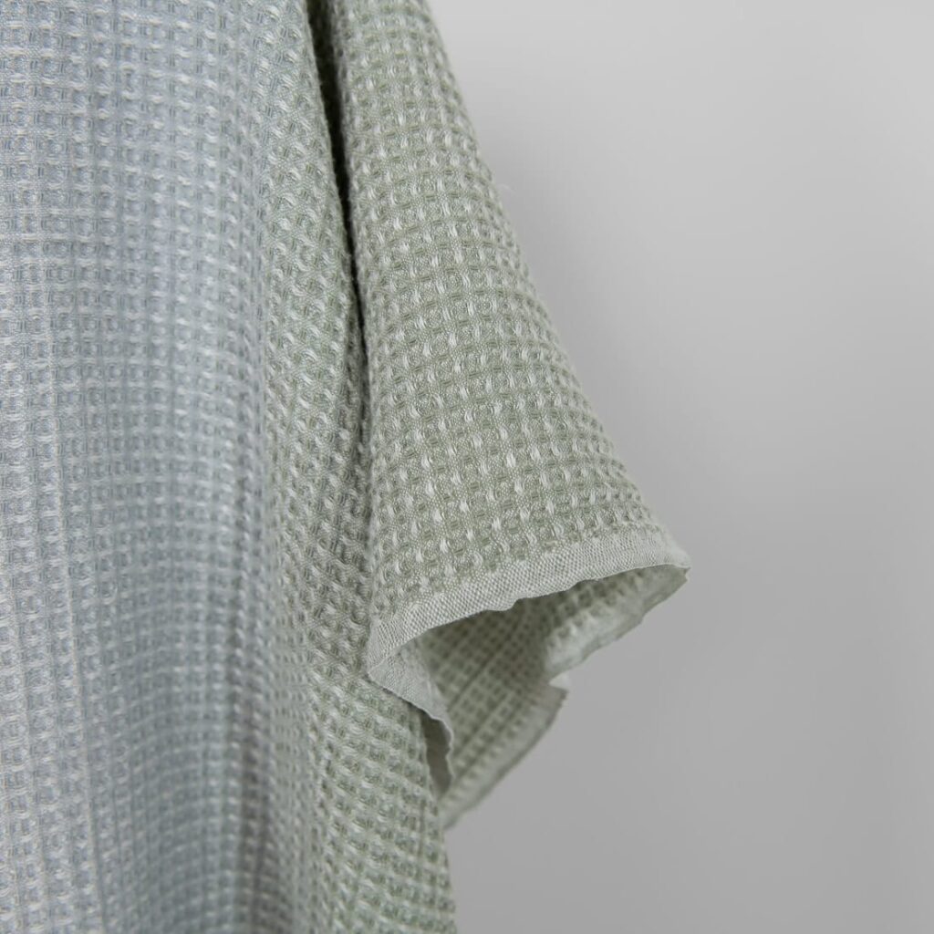 Washed cotton-hemp waffle fabric pink green gradient, edge