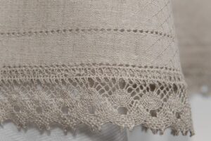 NORA Obrus okrúhly/oválny prírodný ľan