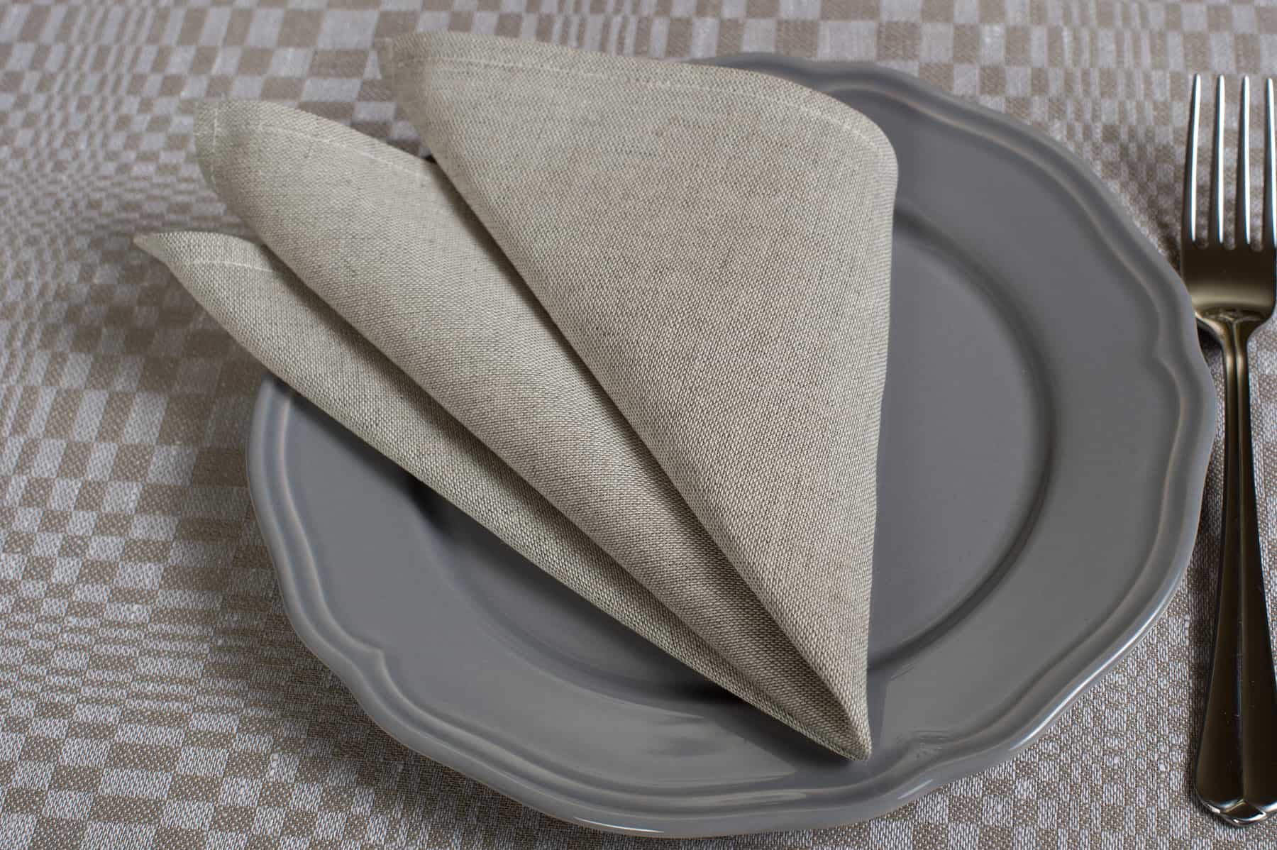 METIS Stolový obrúsok béžový