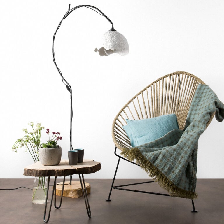 WILO bluish linen blanket