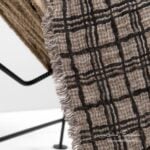 FOCUS Prikrývka sivo kockovaná