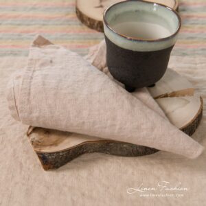 MEIZA brownish napkin.