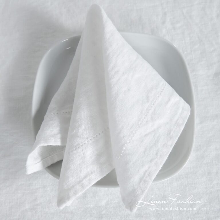 NARA white linen napkin