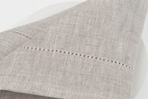 AIRA Stolový obrúsok béžový