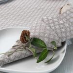 TONY Stolový obrúsok béžový