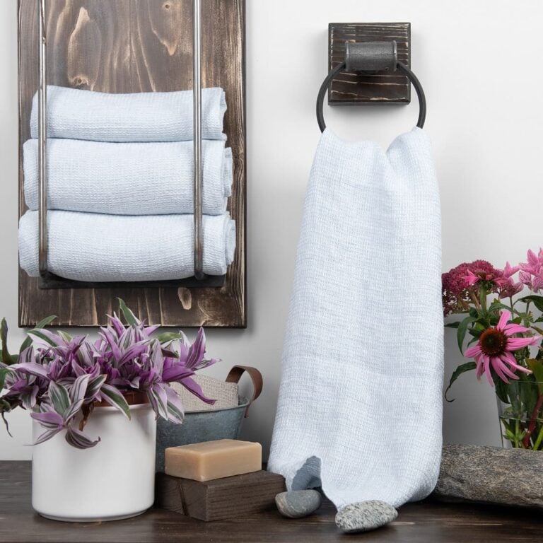 PURO light blue linen towel