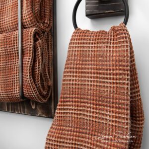 Brown linen bath towel in "waffle" pattern