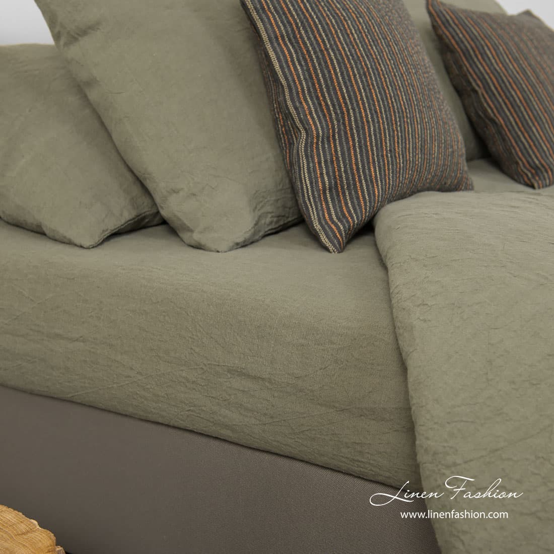 VAGABOND flat sheet.