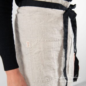 Linen apron in flax colour with pocket on front