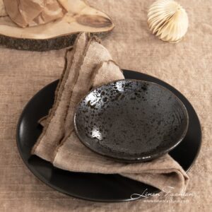 Brown napkin Macadamia.