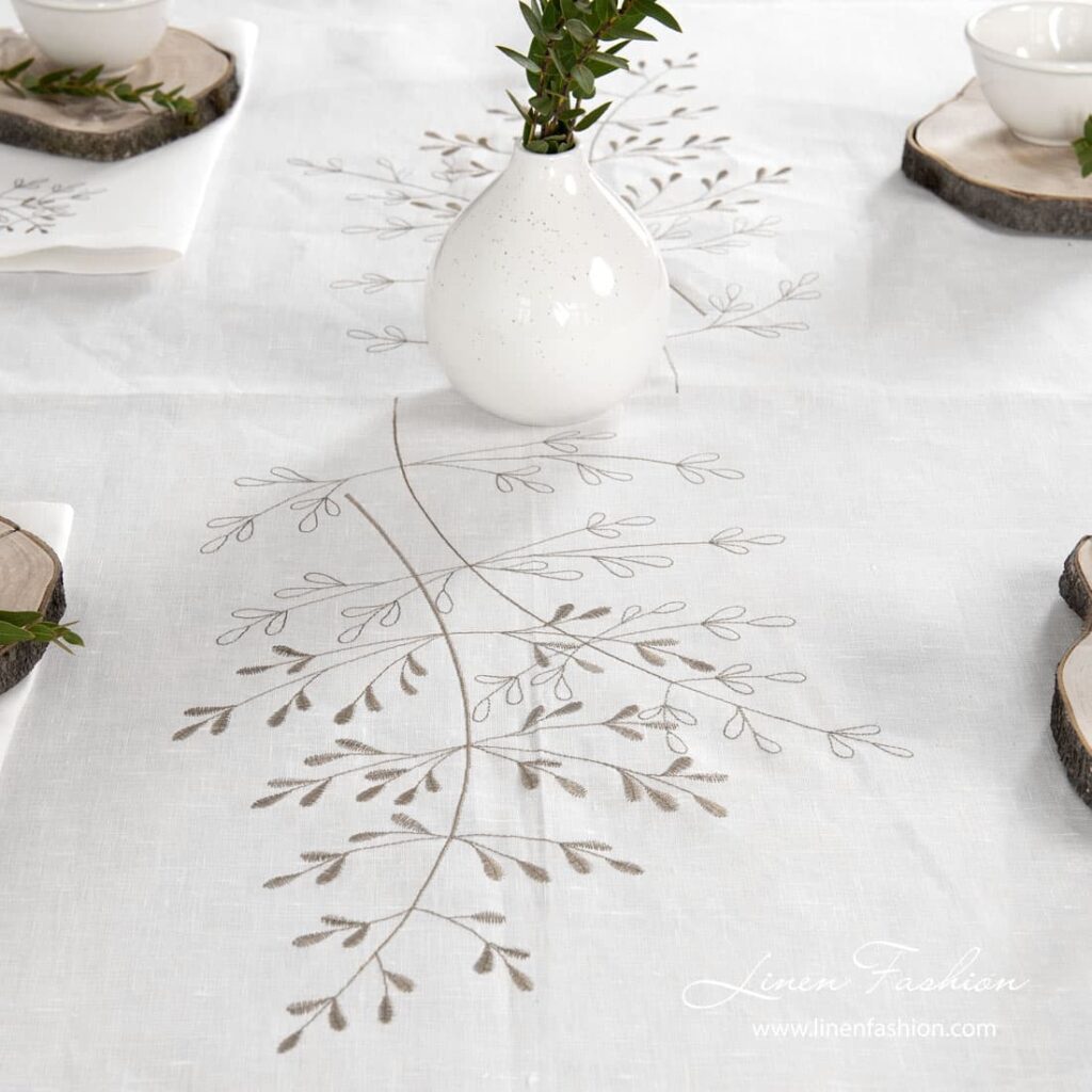 Off-white colored linen tablecloth, juta.