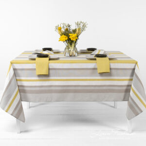 Linen cotton tablecloth in stripes.