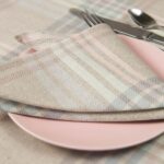 DELTA Obrúsok svetlosivý