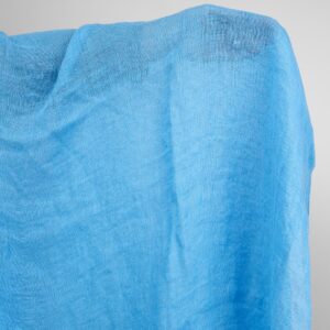 Ľanová gázovina jasne modrá praná tkanina