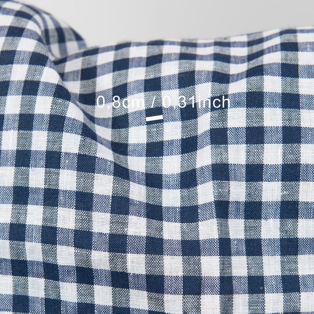 Linen fabric in white blue checks, 0.8cm.