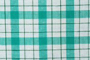 Károvaná ľanovo-bavlnená látka v zelenej a bielej