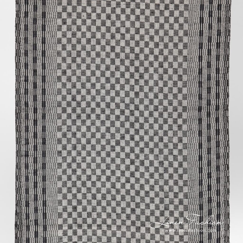 Narrow linen cotton fabric in black checks.