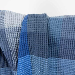 Ľanovo-bavlnená vafľová látka modré kocky praná