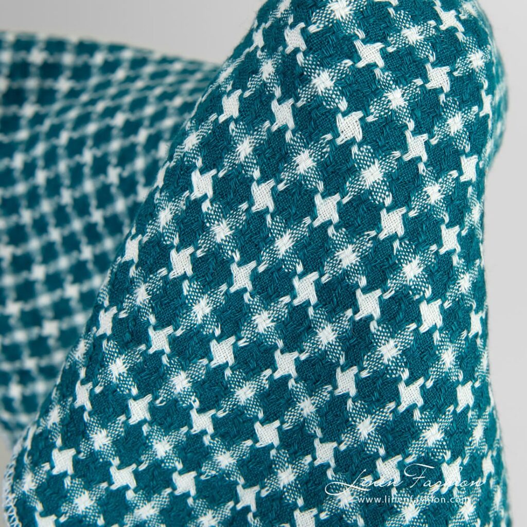 Linen fabric in houndstooth