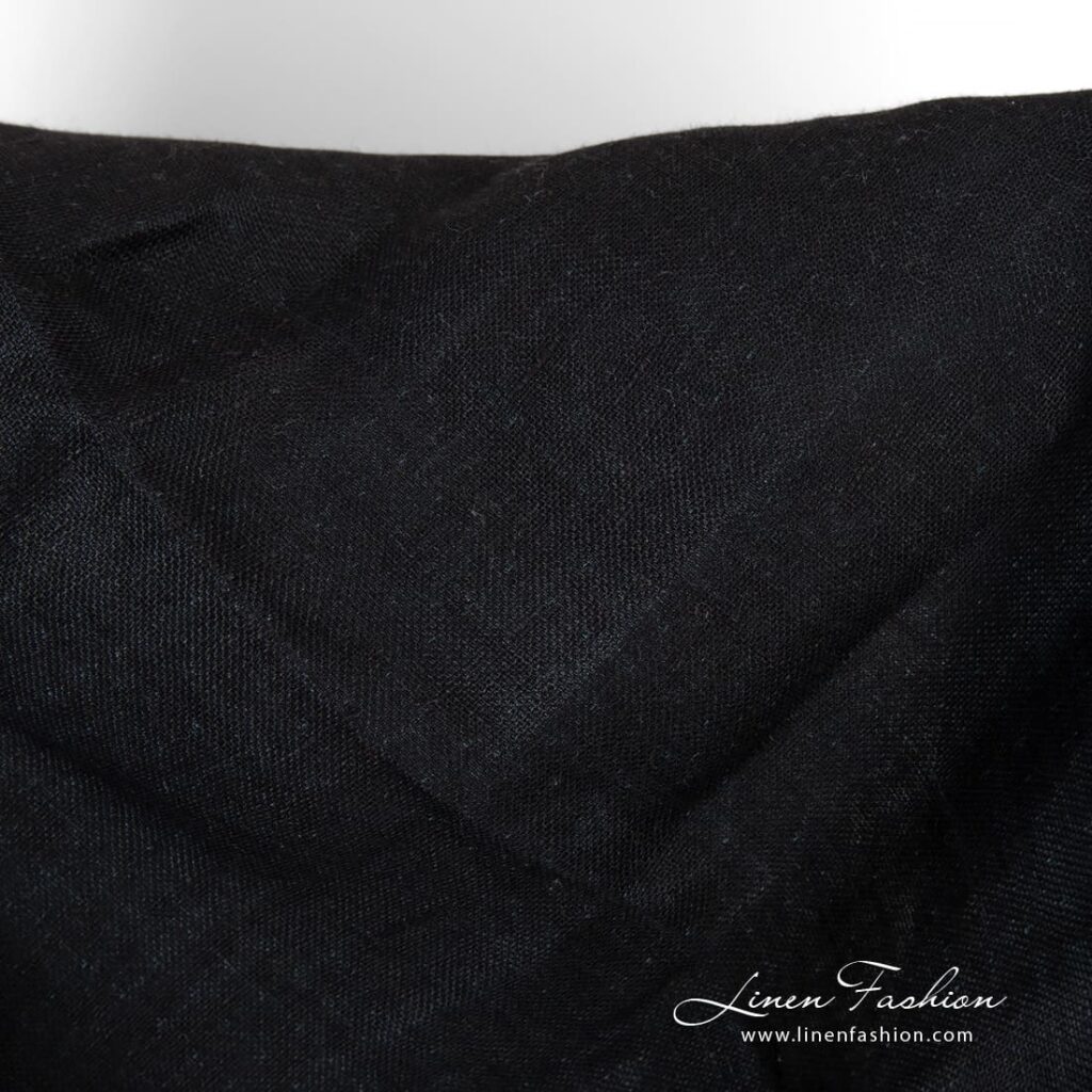Double-sided linen fabric woven in black and dark blue yarns