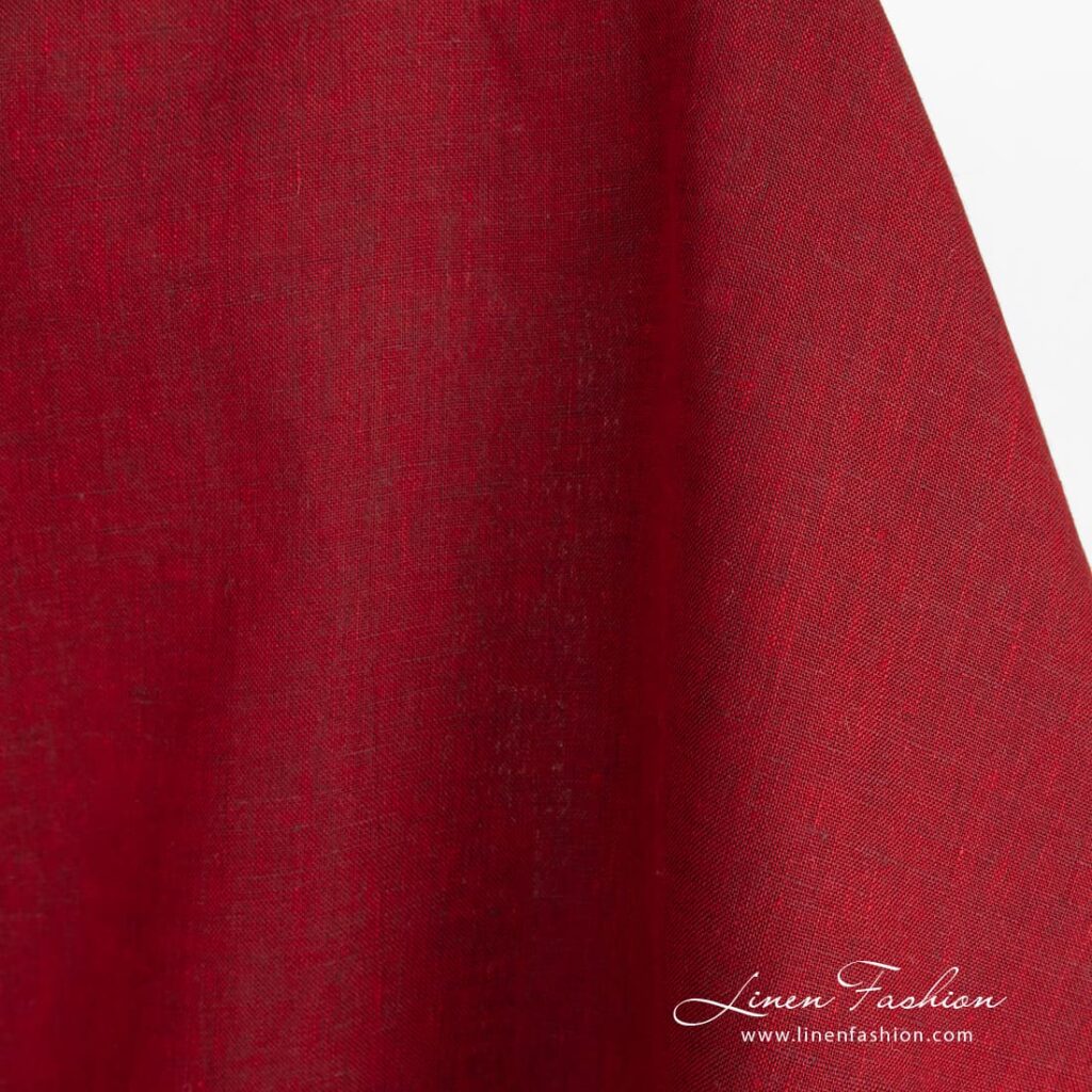 Red and brownish violet melange