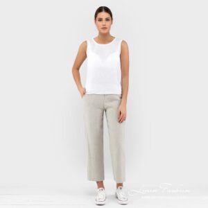 Light grey birma pants.