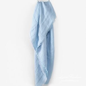 Linen scarf in light blue.