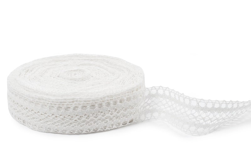 Smotanovo biela ľanová čipka č. 35